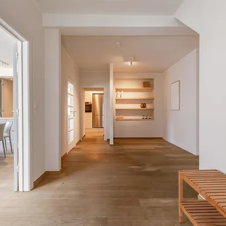 Huswell - Beautiful For 14 Guests , Pets Are Welcome Villa