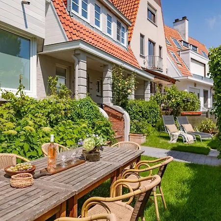 Huswell - Beautiful For 14 Guests , Pets Are Welcome De Haan
