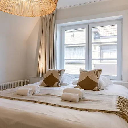 Villa Huswell - Beautiful For 14 Guests , Pets Are Welcome