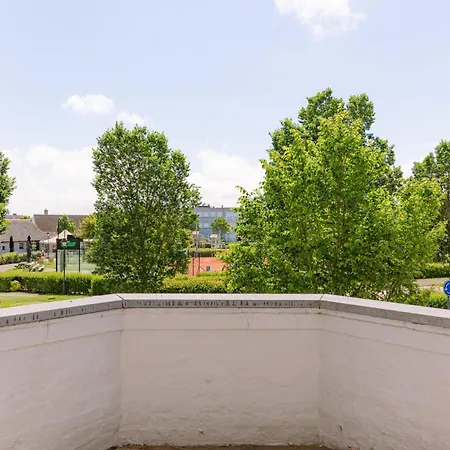 Huswell - Beautiful For 14 Guests , Pets Are Welcome