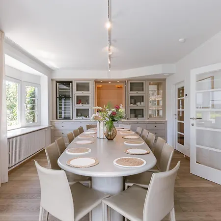 Villa Huswell - Beautiful For 14 Guests , Pets Are Welcome De Haan